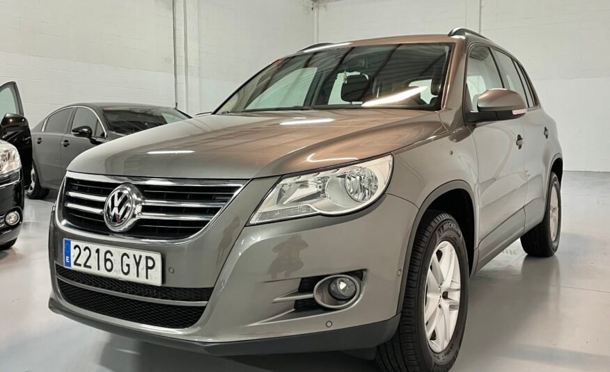 VOLKSWAGEN Tiguan 2.0 TDI Front Drive 140 Advance BM Tech 5p.