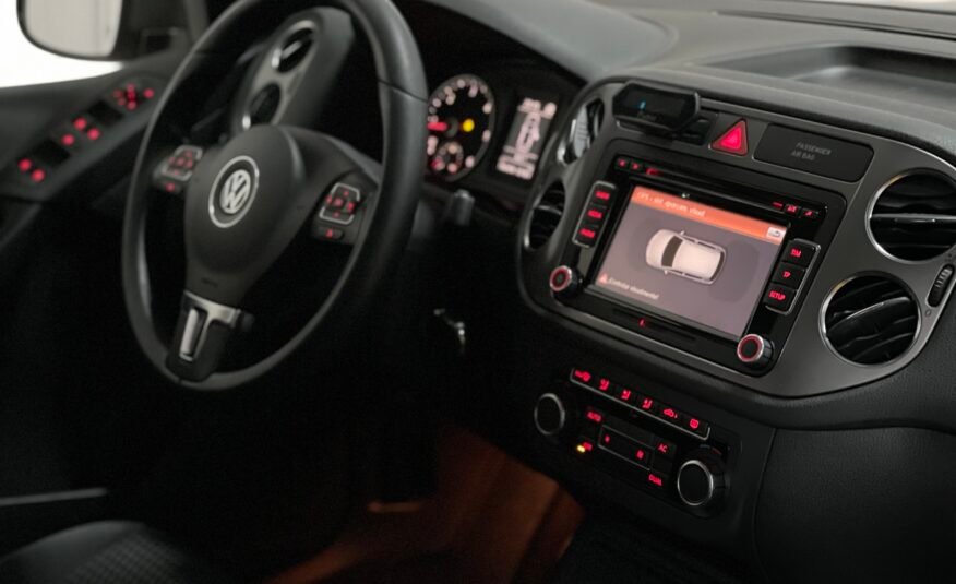 VOLKSWAGEN Tiguan 2.0 TDI Front Drive 140 Advance BM Tech 5p.