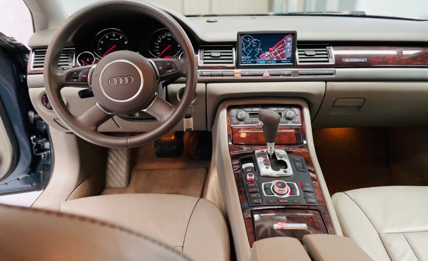 AUDI A8 3.7 V8 QUATTRO