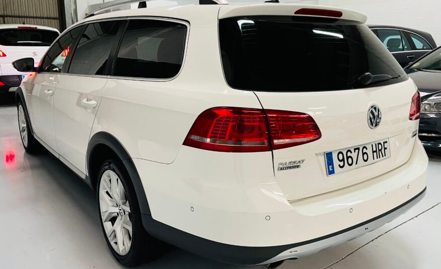 VOLKSWAGEN Passat Alltrack 2.0 TDI 177cv DSG 4motion BMT 5p.
