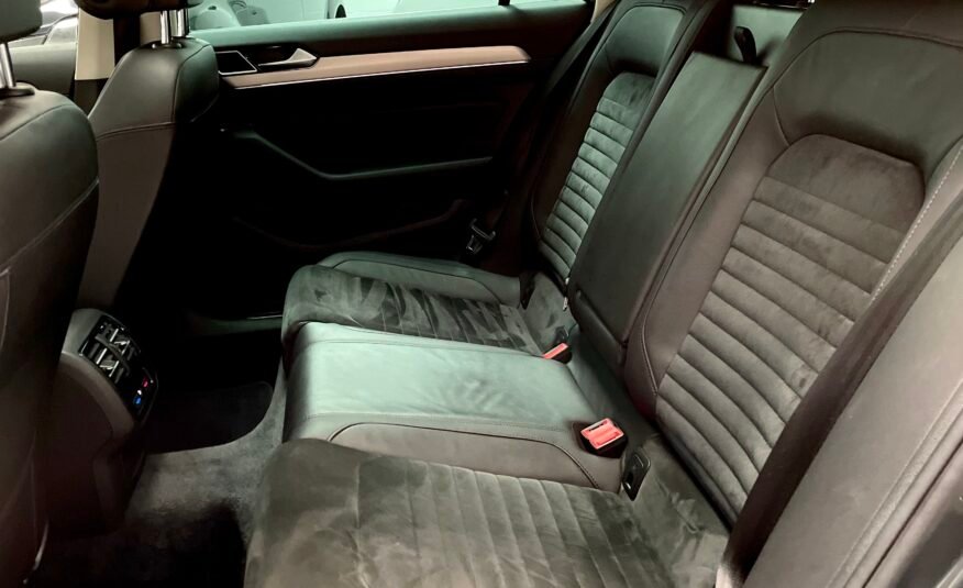 VOLKSWAGEN Passat Sport