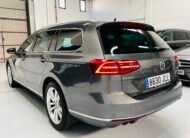 VOLKSWAGEN Passat Sport