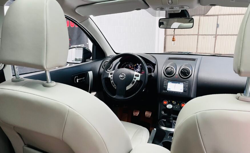 NISSAN Qashqai +2 Tekkna Premium