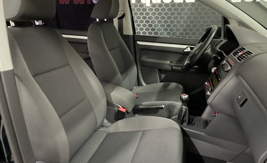 VOLKSWAGEN Touran 1.6tdi