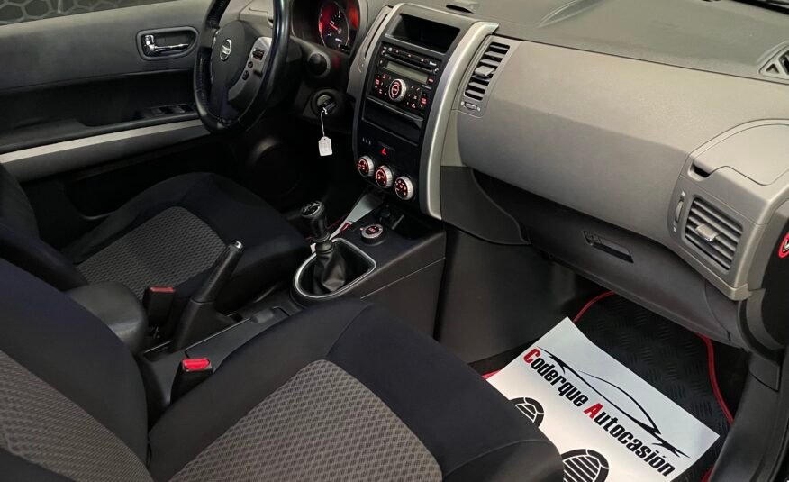 NISSAN Xtrail SE
