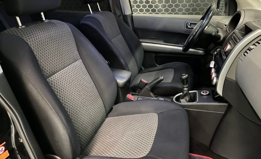 NISSAN Xtrail SE