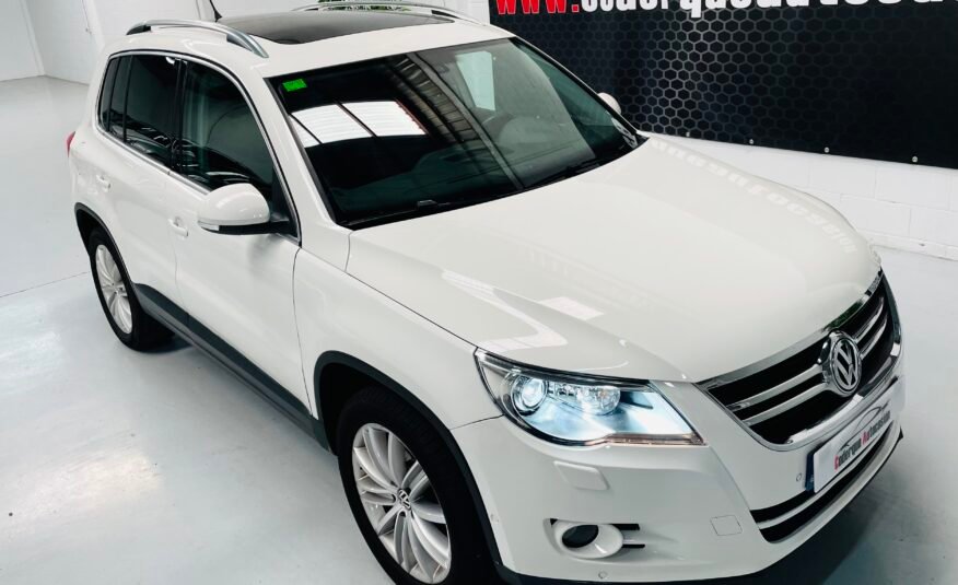 VOLKSWAGEN Tiguan Sport