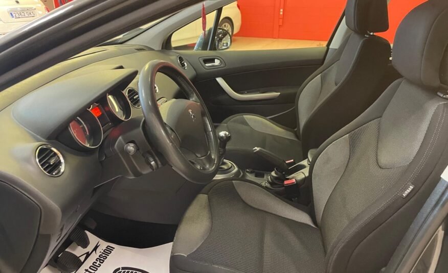PEUGEOT 308 Confort 1.6 VTi 120