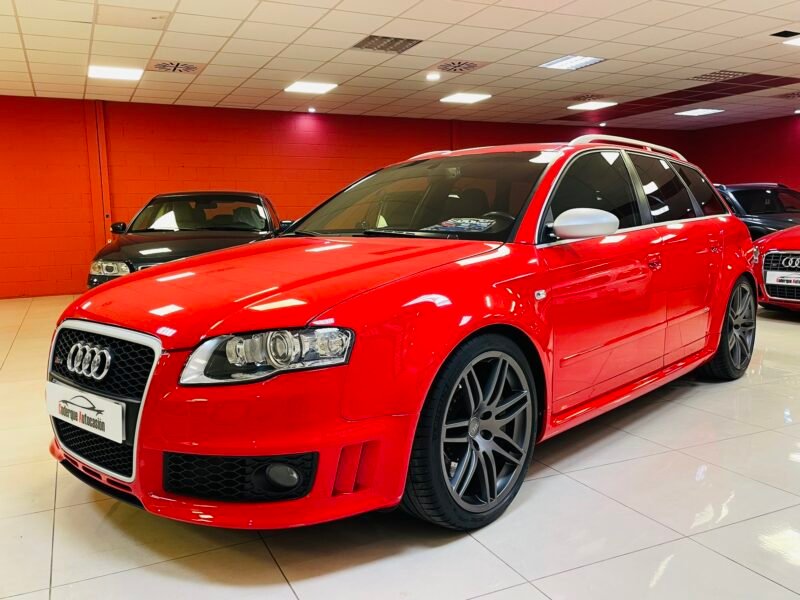 AUDI RS 4
