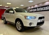 MITSUBISHI Outlander 220 DID SST Kaiteki