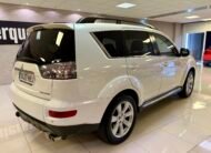 MITSUBISHI Outlander 220 DID SST Kaiteki