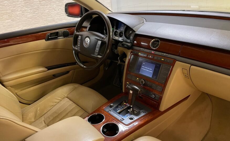 VOLKSWAGEN PHAETON