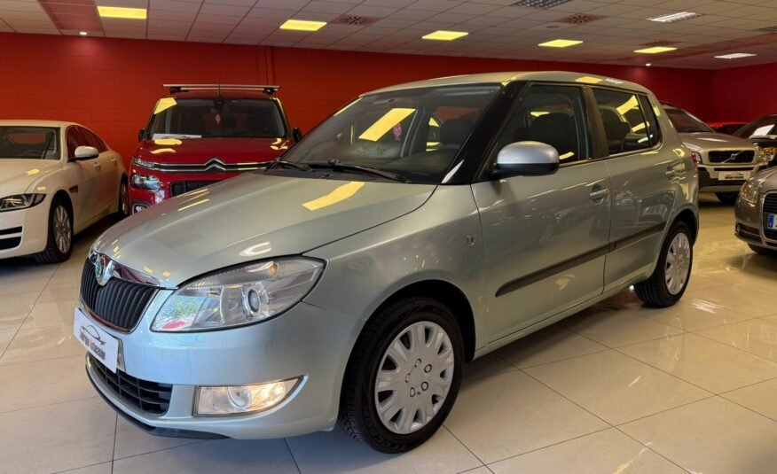 SKODA Fabia 1.2 12v Young
