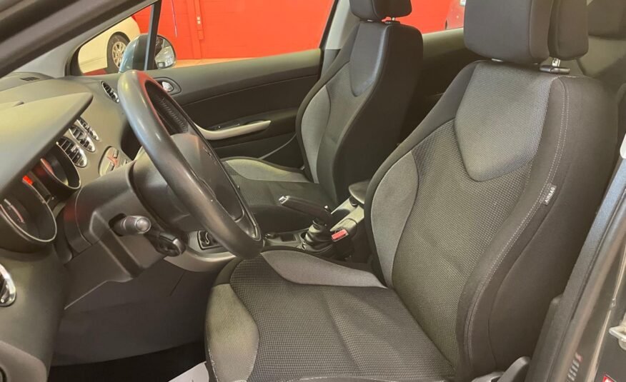 PEUGEOT 308 Confort 1.6 VTi 120