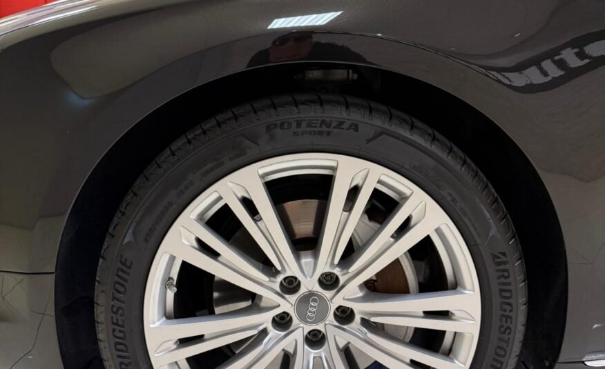AUDI A8 3.0 TDI clean diesel quattro tiptr