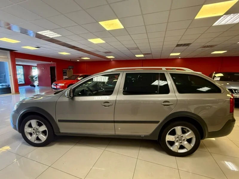 SKODA SCOUT 2.0 TDI 4×4