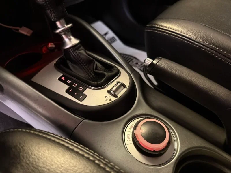 MITSUBISHI OUTLANDER 220 DID SST KAITEKI