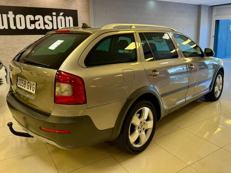 SKODA SCOUT 2.0 TDI 4×4