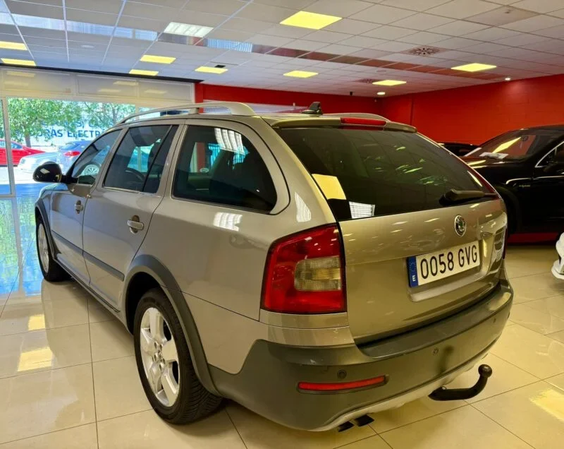SKODA SCOUT 2.0 TDI 4×4