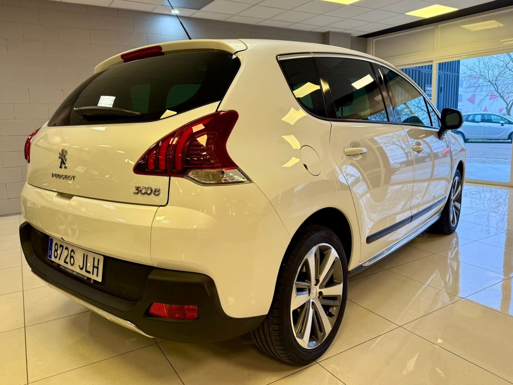 PEUGEOT 3008 CROSSWAY 1.6 BLUEHDI 120 EAT6