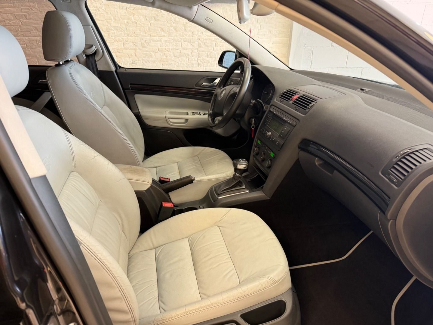 SKODA OCTAVIA Combi 2.0 TDI LK DSG