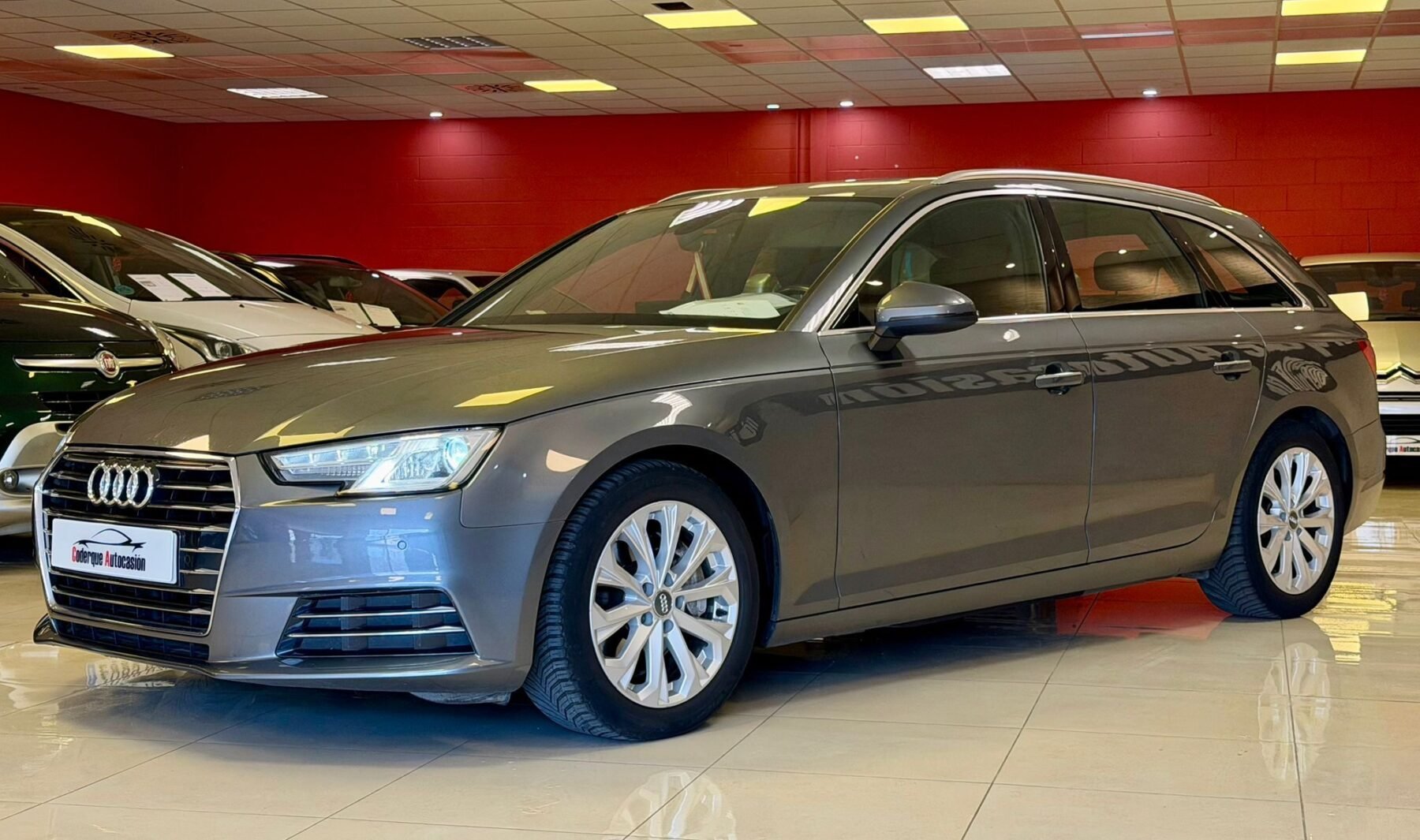 AUDI A4 design 2.0 TDI S tro Avant