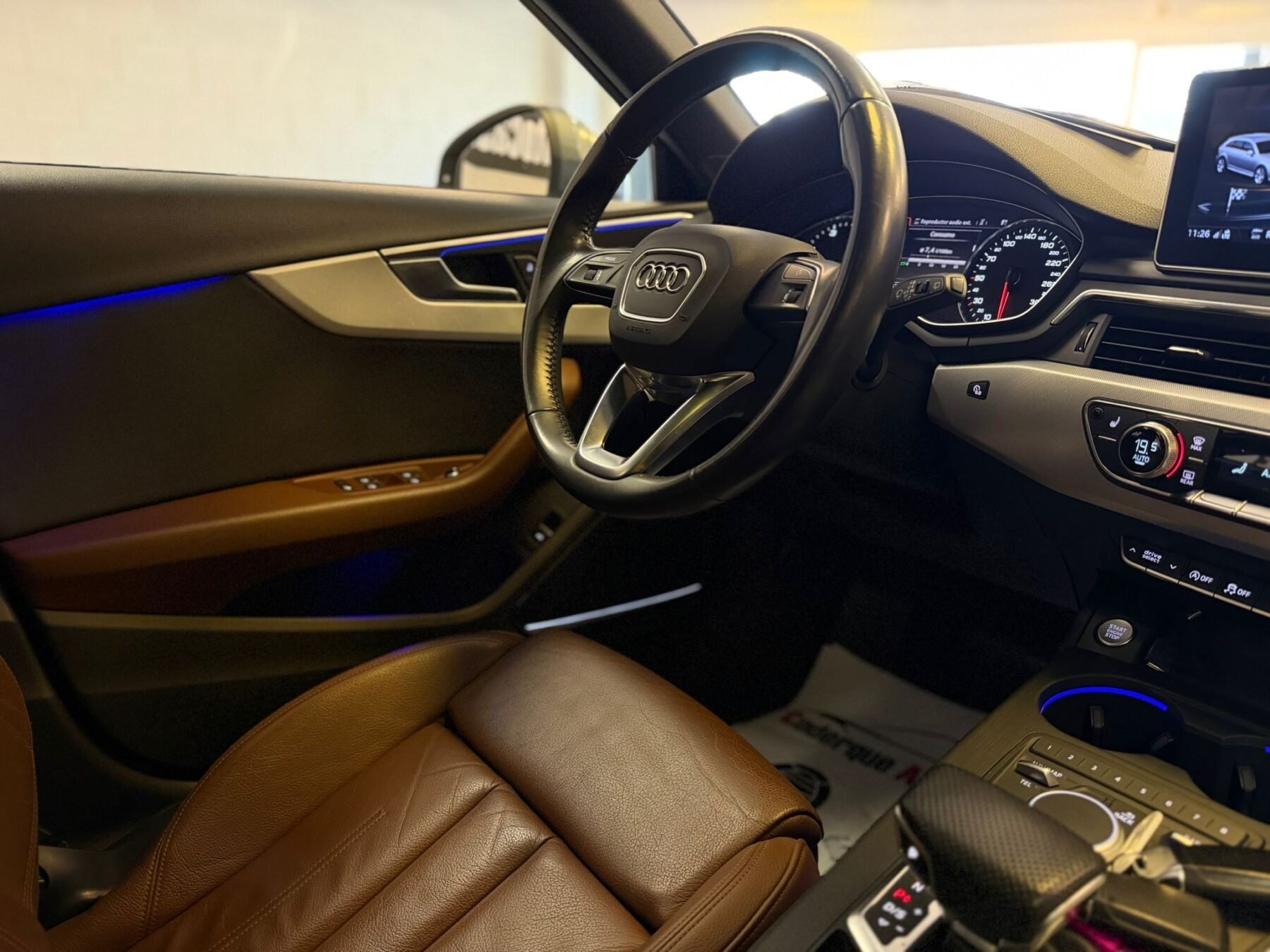 AUDI A4 design 2.0 TDI S tro Avant