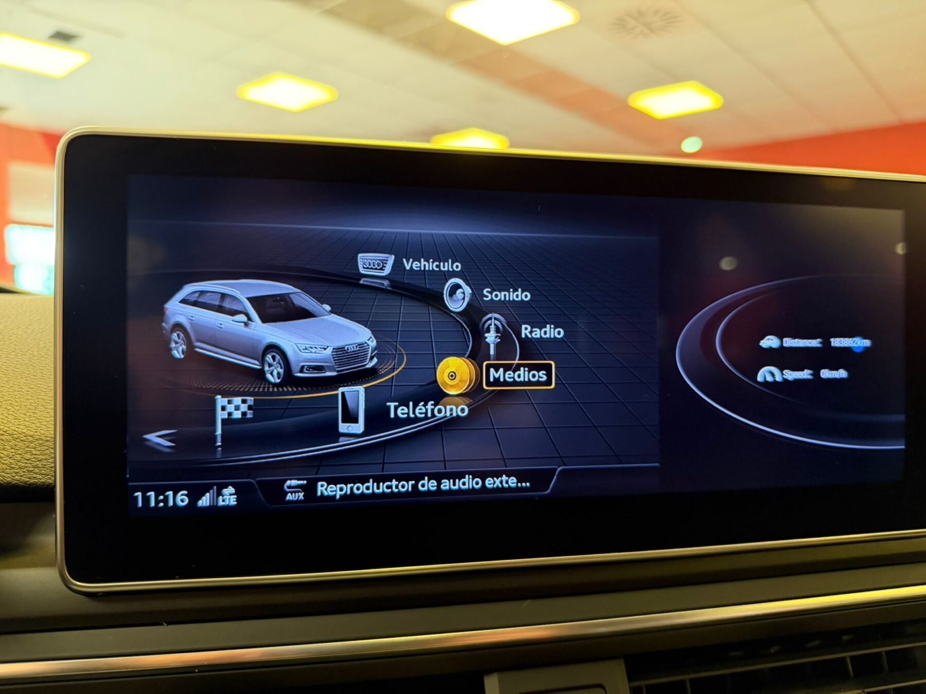 AUDI A4 design 2.0 TDI S tro Avant