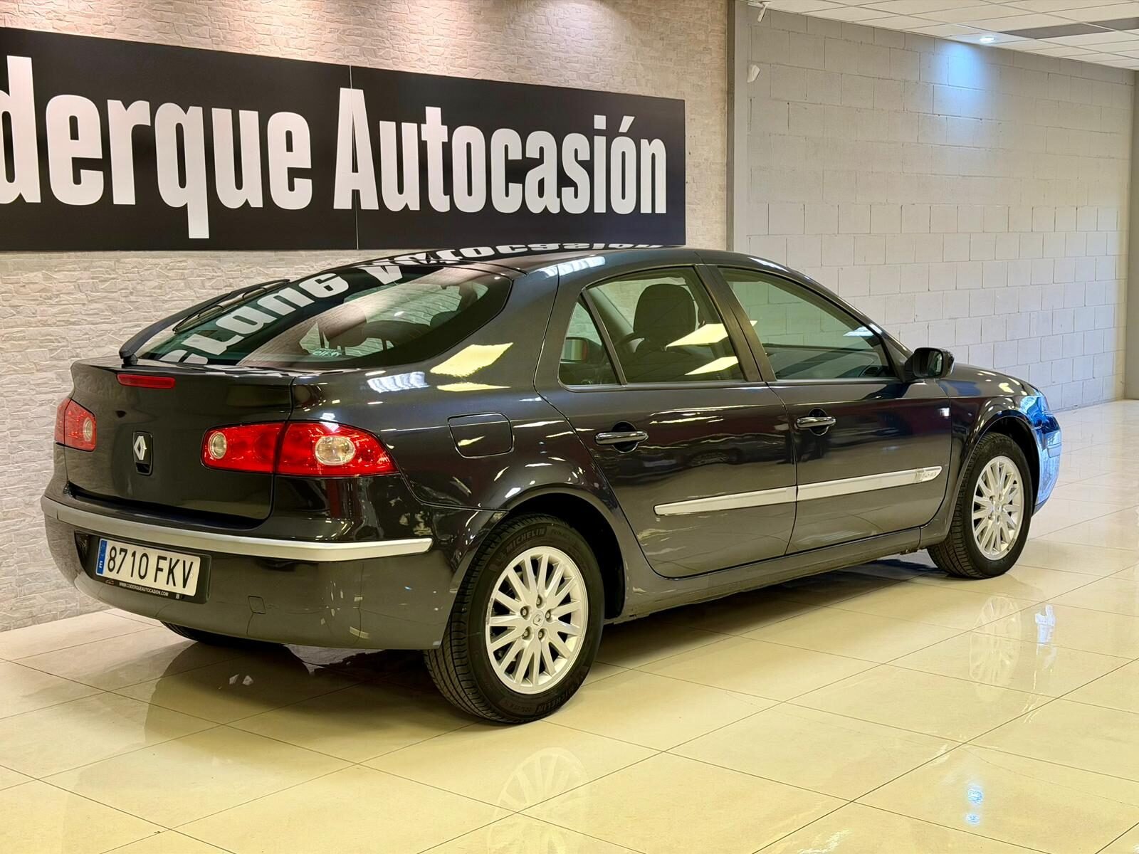 RENAULT LAGUNA Expression 2.0dCi