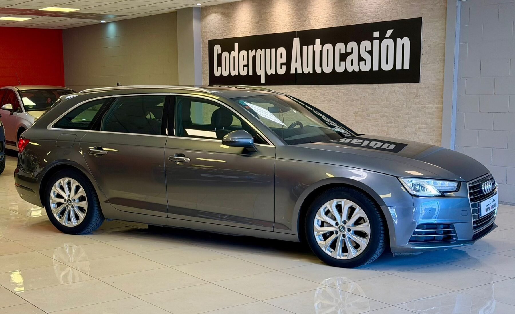 AUDI A4 design 2.0 TDI S tro Avant