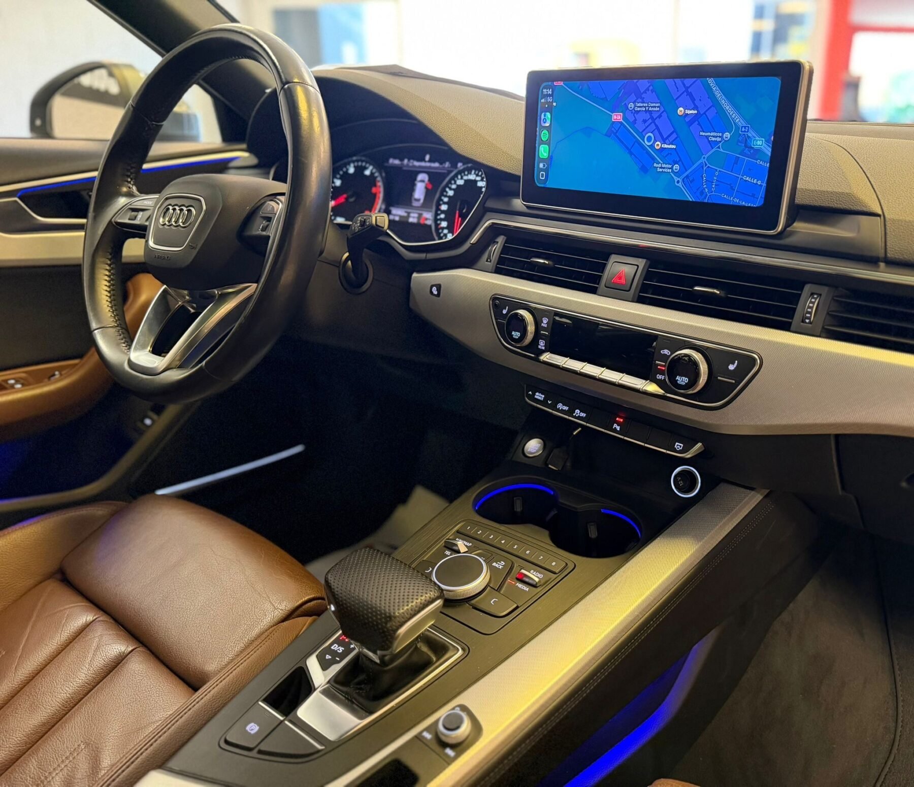 AUDI A4 design 2.0 TDI S tro Avant