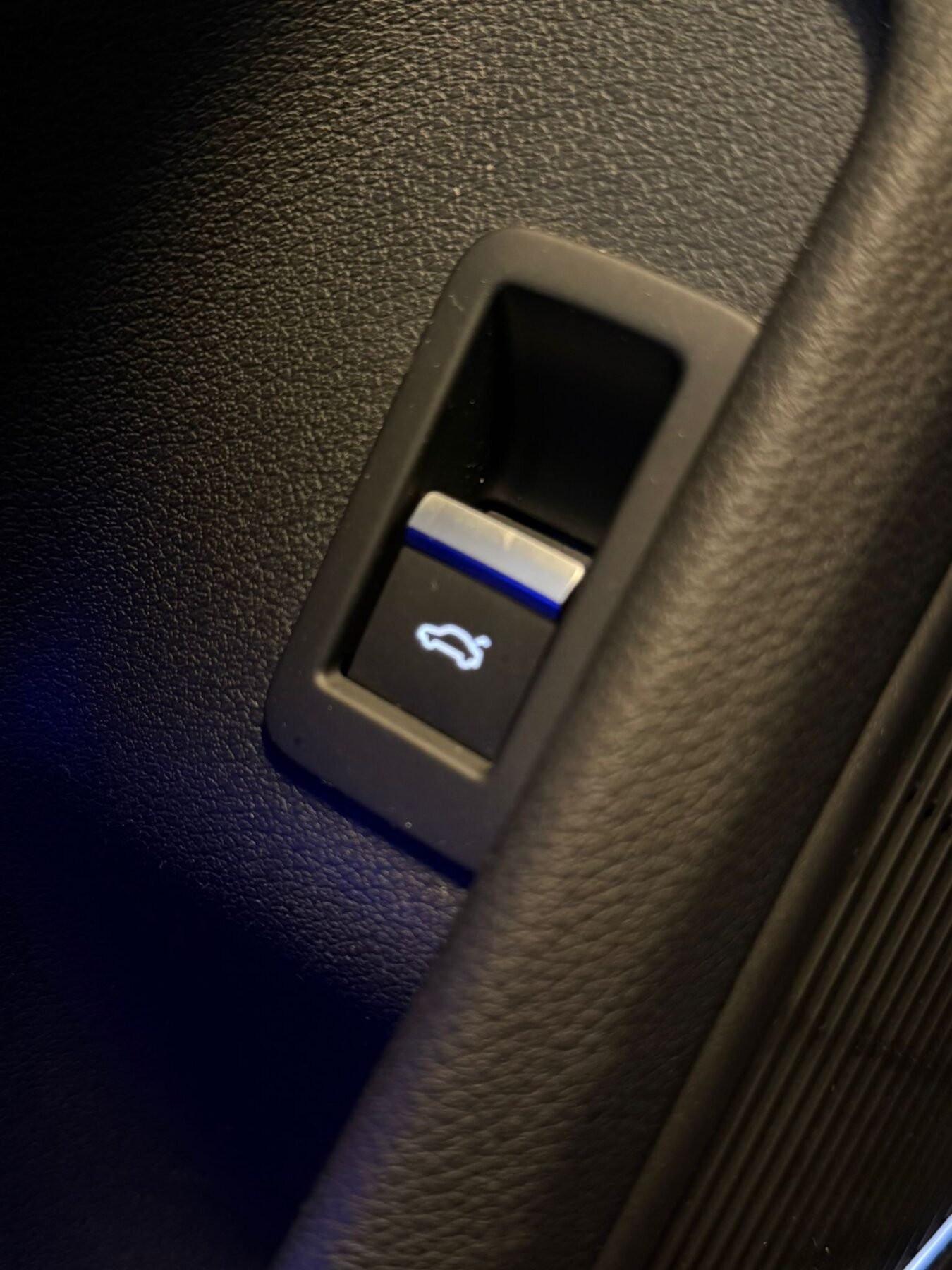 AUDI A4 design 2.0 TDI S tro Avant