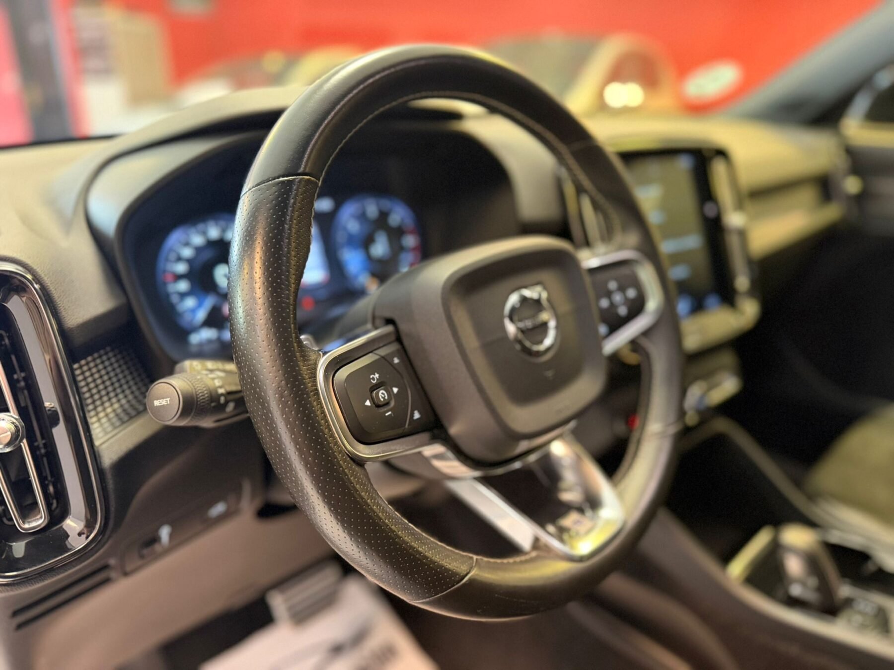 VOLVO XC40 2.0 D4 AWD RDesign Auto