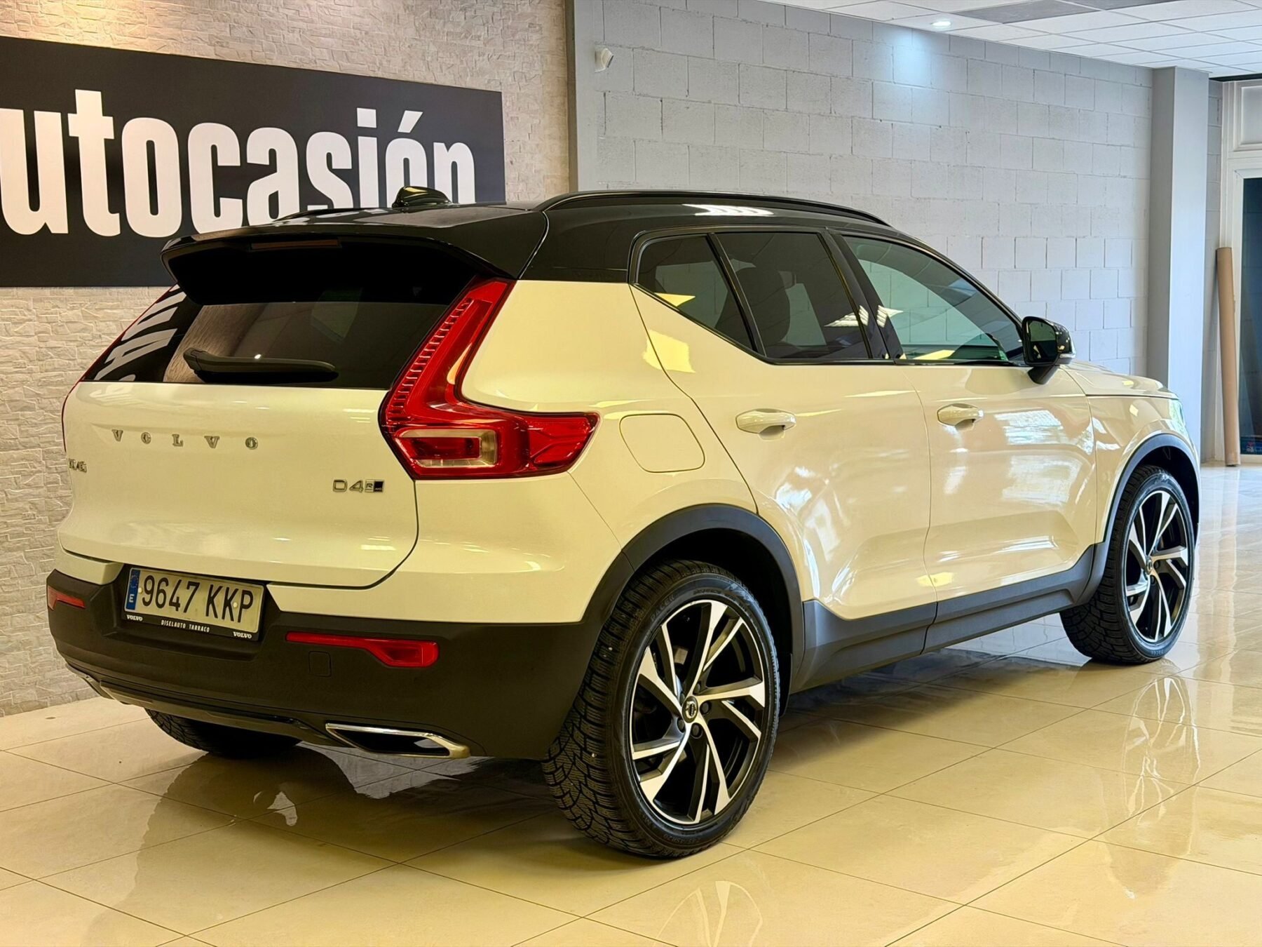 VOLVO XC40 2.0 D4 AWD RDesign Auto
