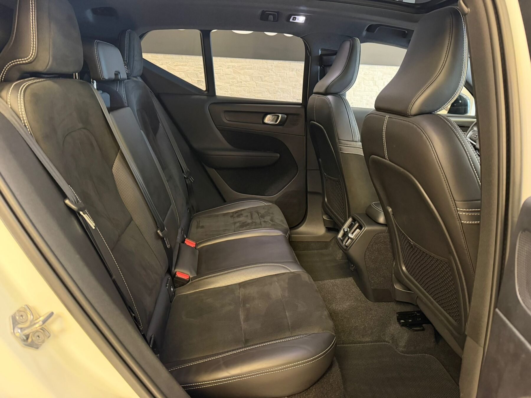 VOLVO XC40 2.0 D4 AWD RDesign Auto