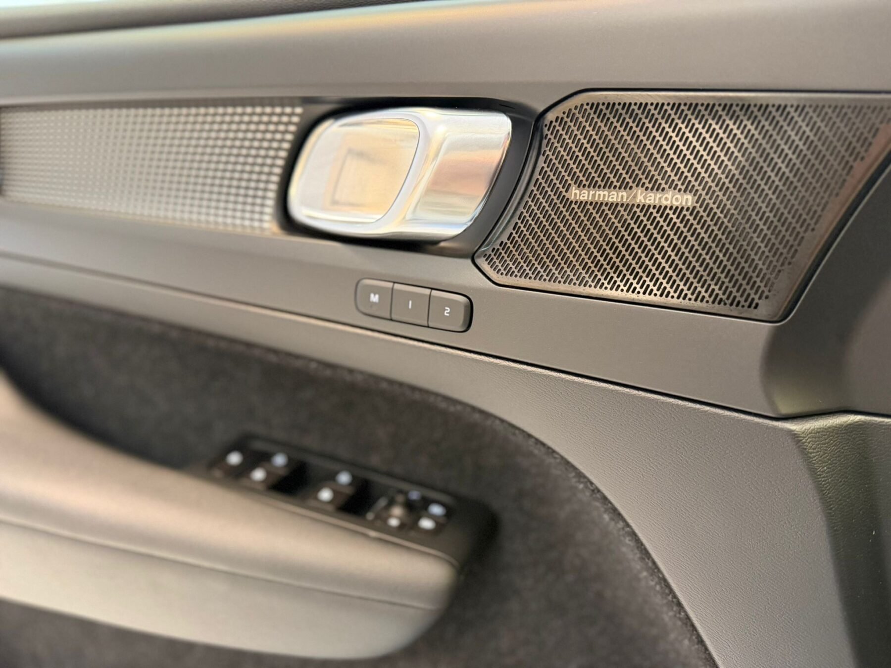 VOLVO XC40 2.0 D4 AWD RDesign Auto