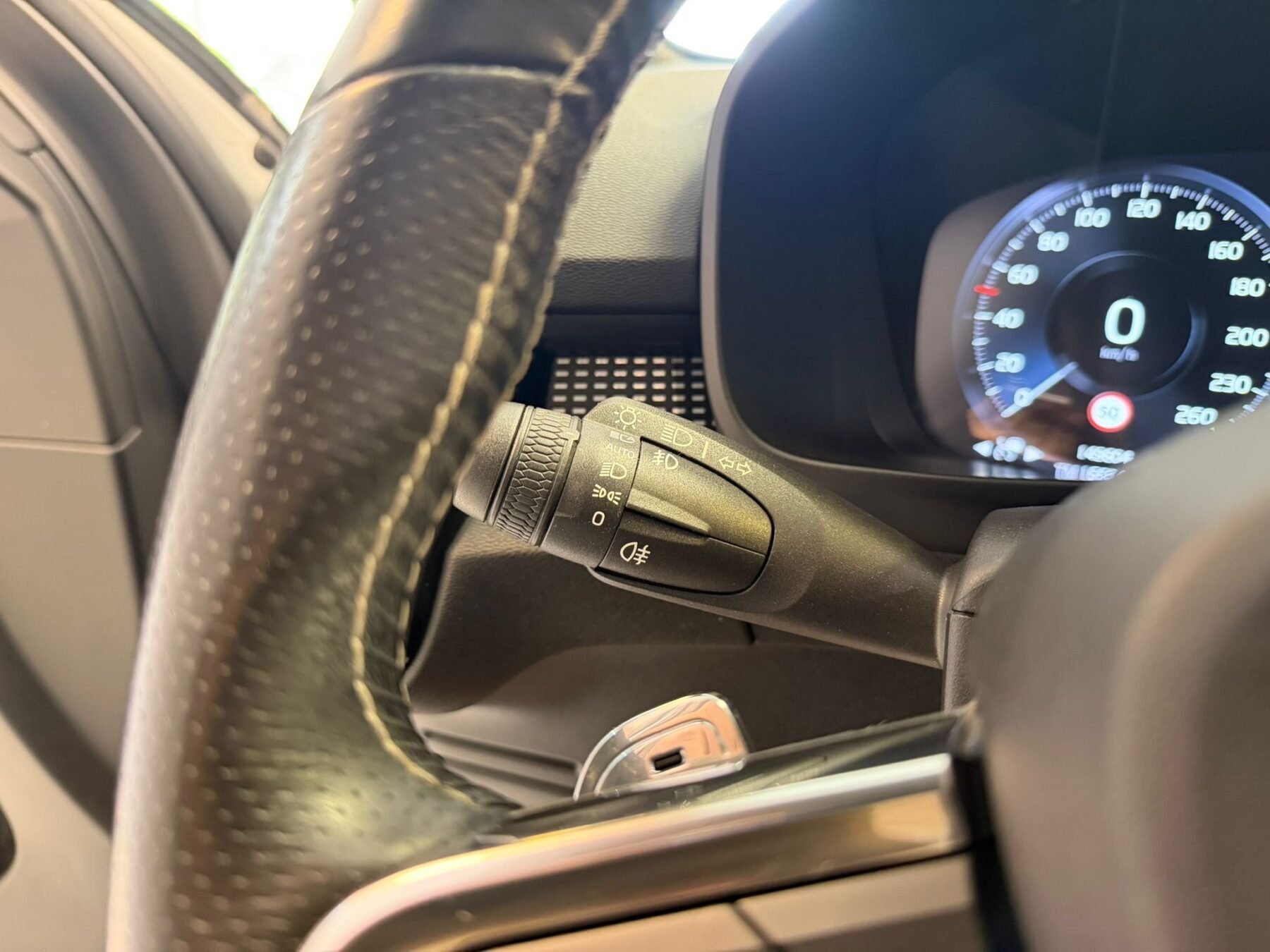 VOLVO XC40 2.0 D4 AWD RDesign Auto