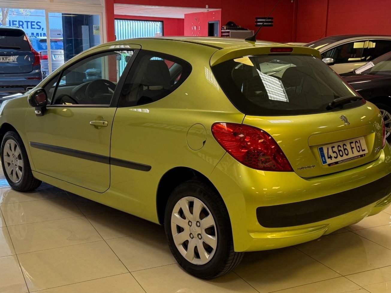 PEUGEOT 207 1.4 75 Urban