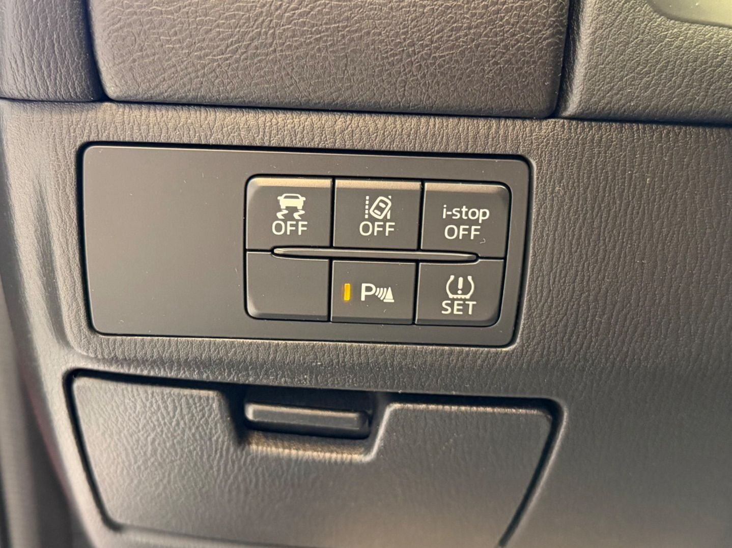 MAZDA 6 2.2 SKYACTIVED 110kW Zenith Black WGN