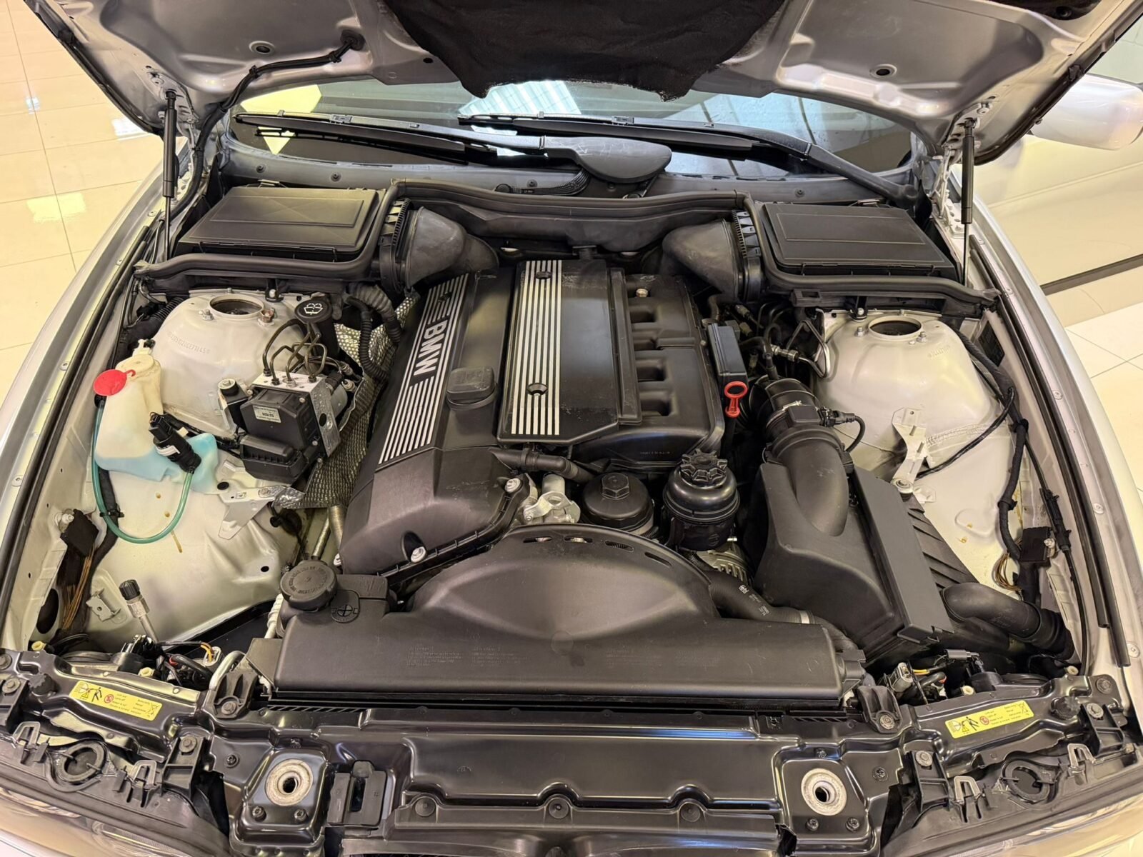 BMW 530i E39 231CV