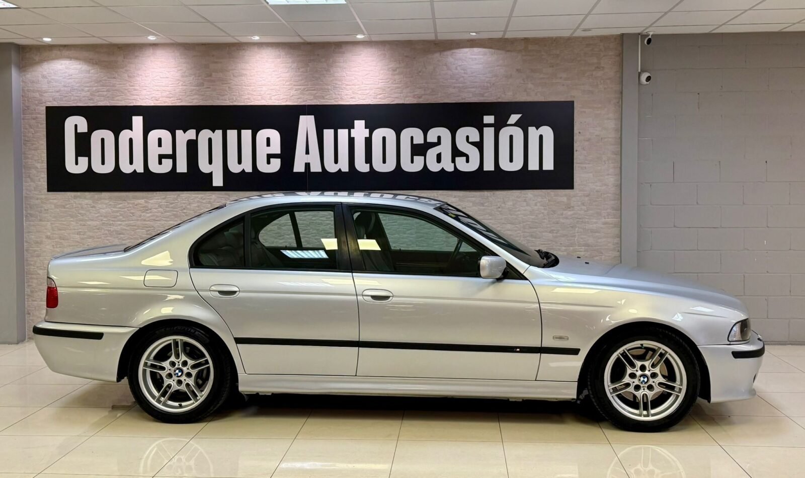 BMW 530i E39 231CV