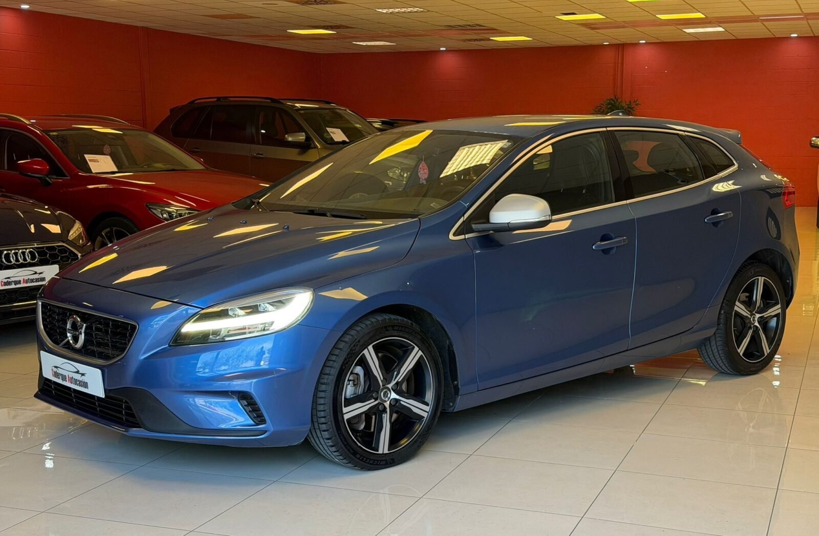 VOLVO 2.0 D3 R-DESIGN