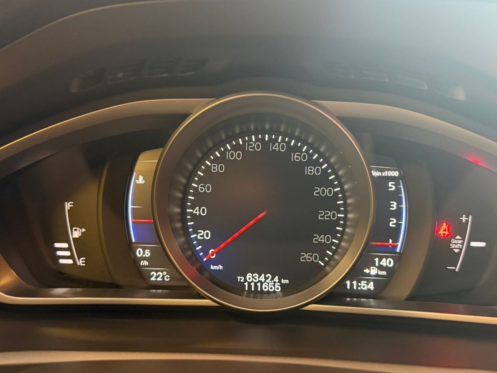 VOLVO 2.0 D3 R-DESIGN