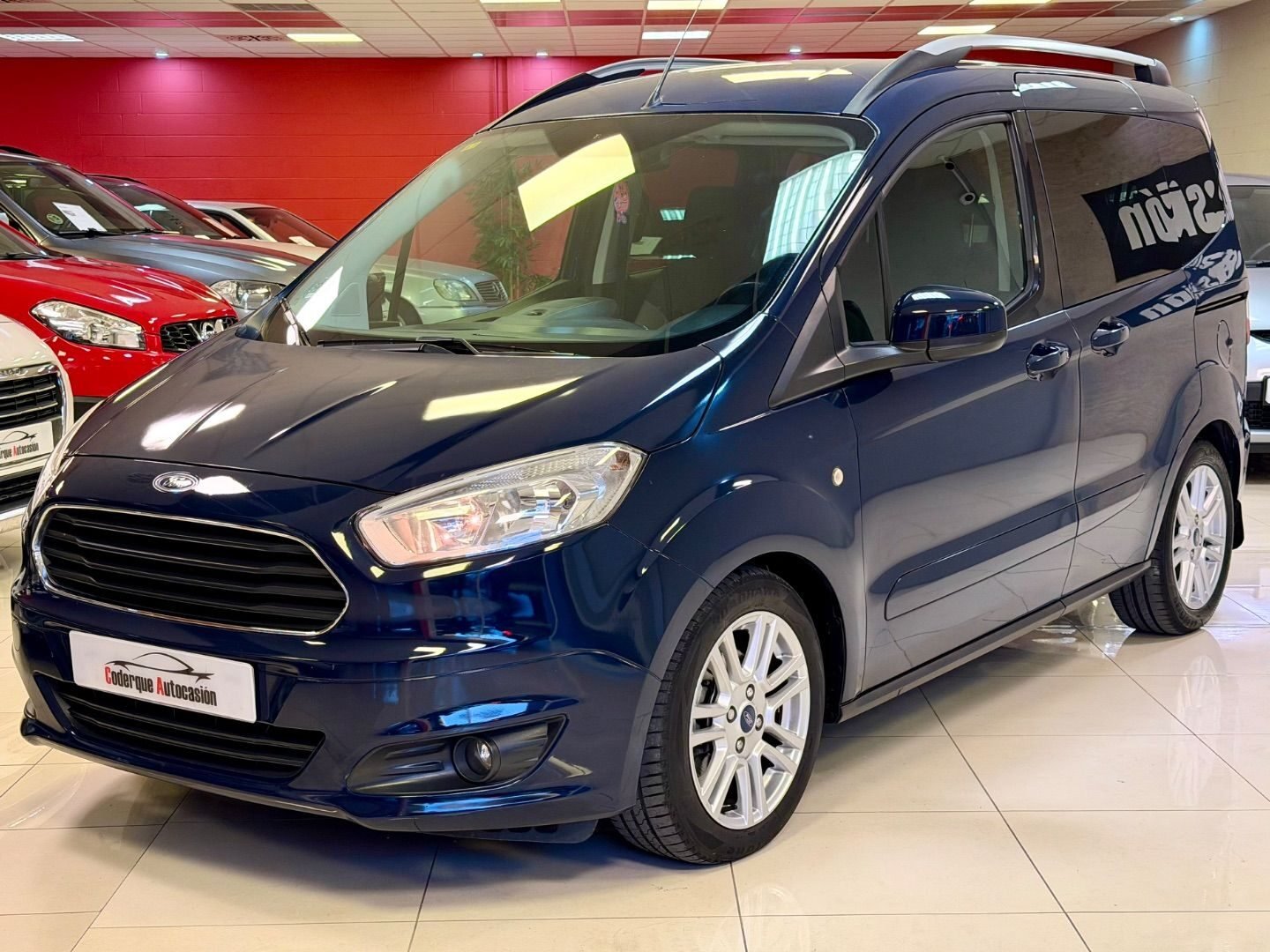FORD TOURNEO COURIER 1.5 TDCi TITANIUM
