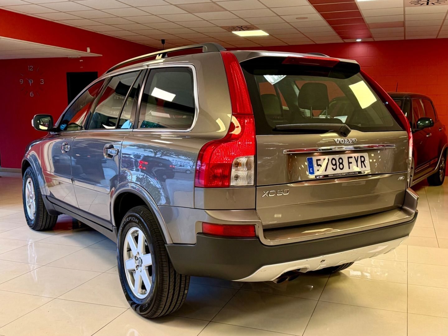 VOLVO XC90 D5 MOMENTUM