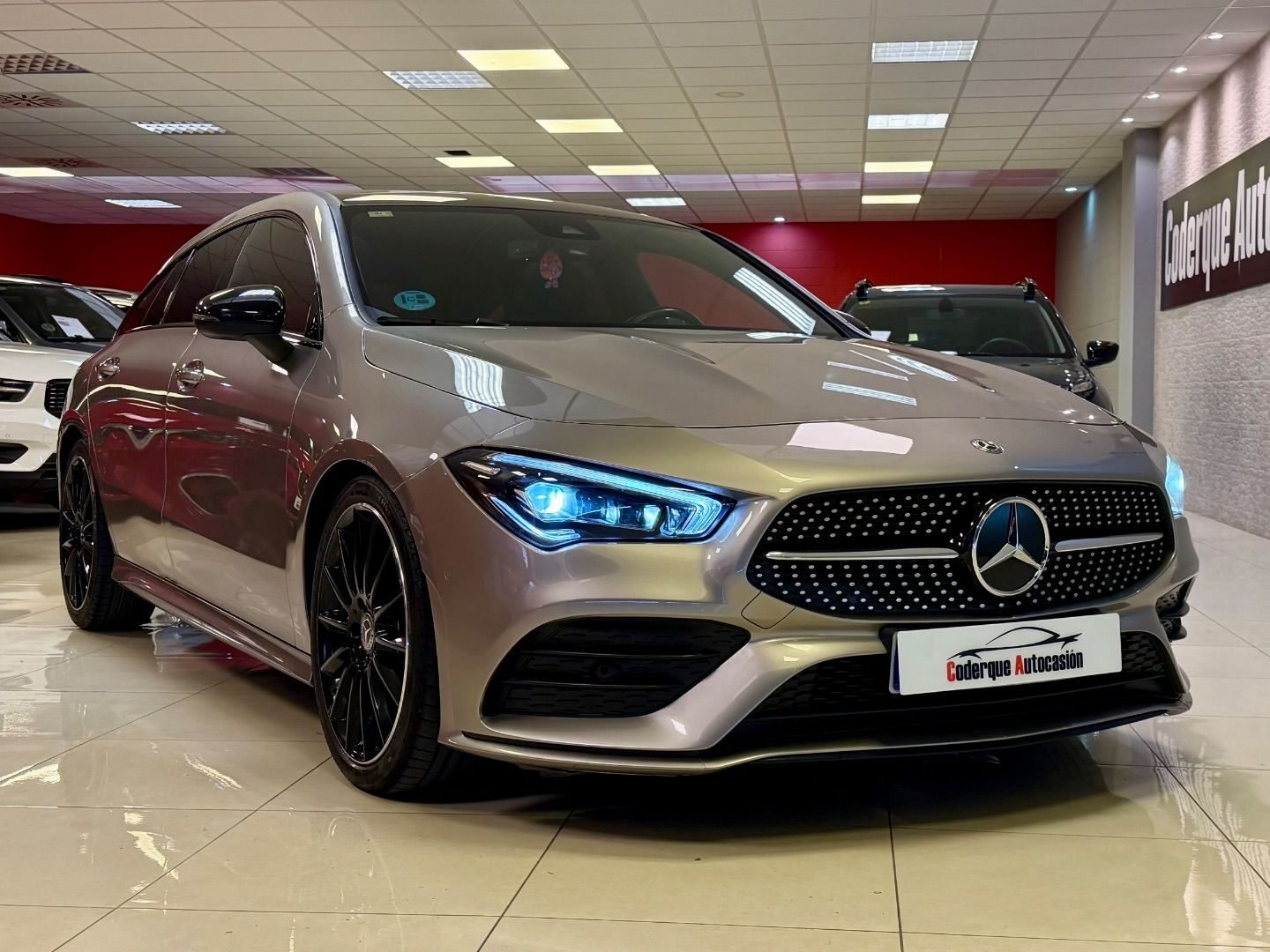 MERCEDES-BENZ CLA CLA 180 Shooting Brake