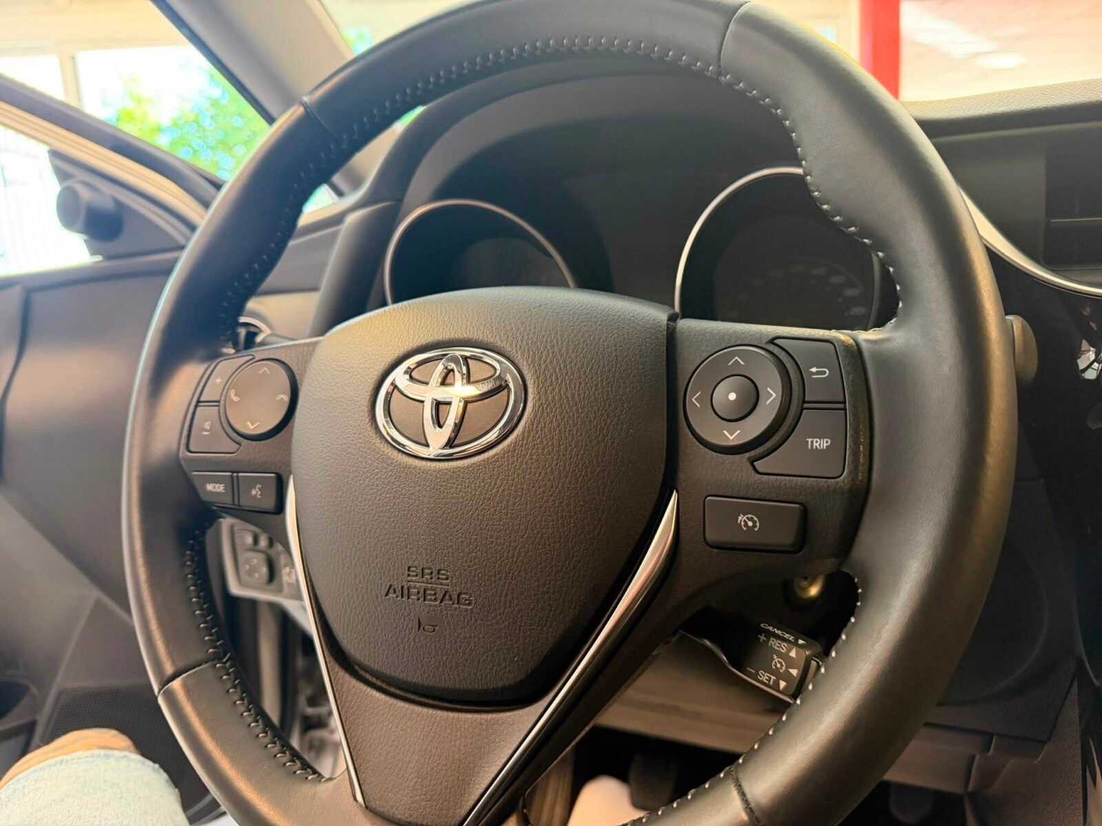 TOYOTA Auris 1.4 D-4D ACTIVE 90CV