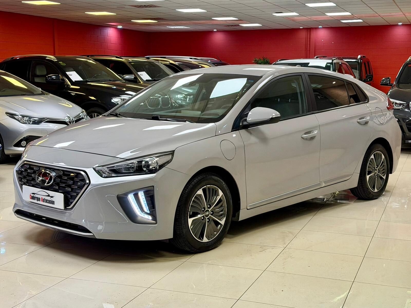 HYUNDAI IONIQ 1.6 GDI PHEV Tecno DCT