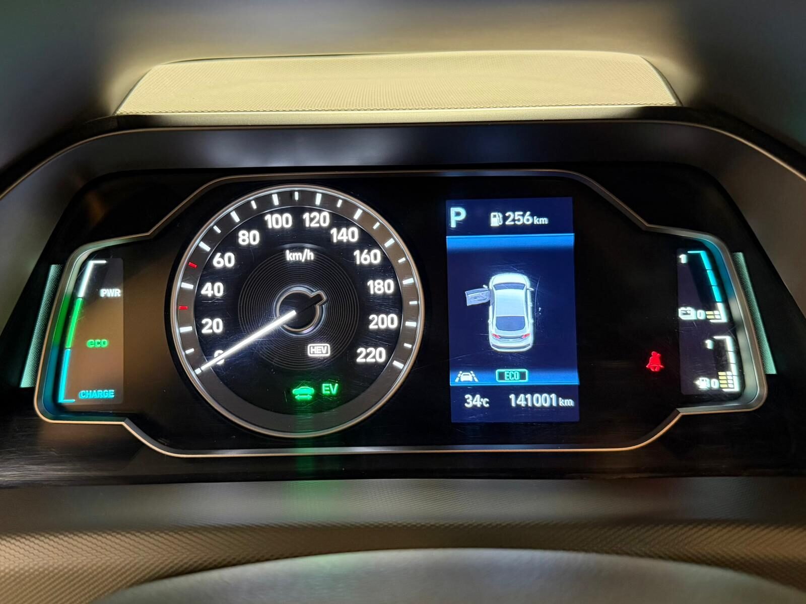 HYUNDAI IONIQ 1.6 GDI PHEV Tecno DCT