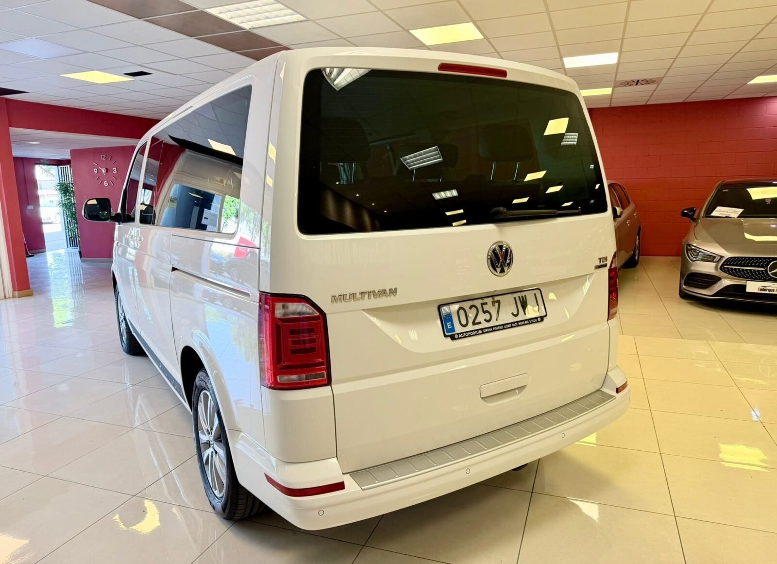 VOLKSWAGEN MULTIVAN 2.0 TDI Comfortline 4Motion